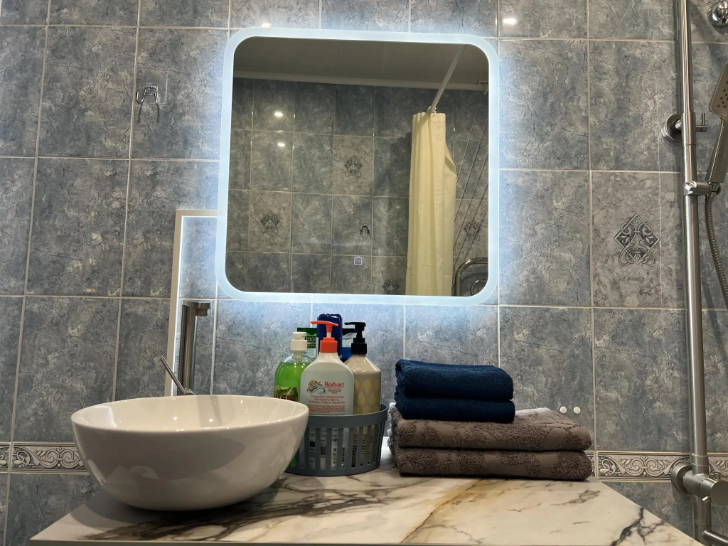 Katy Home (Кэти Хоум) на улице Азина