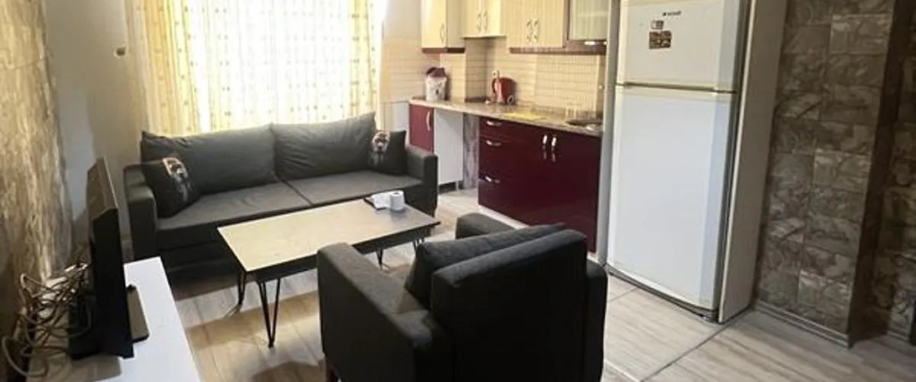 kızıl suit house