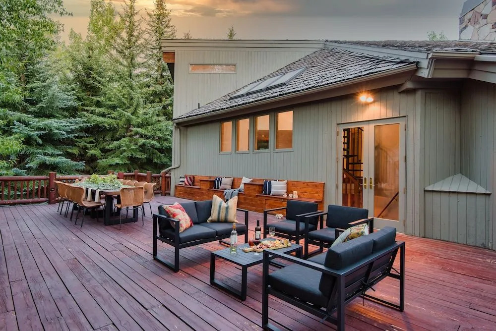 Nightstar by AvantStay Charming Rustic Cabin w Large Balcony Sauna