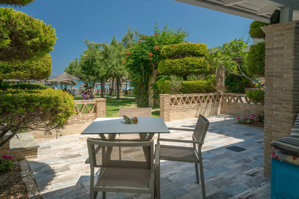 Fiore Beach Studios