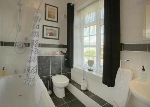 Robertsbrook Guest House