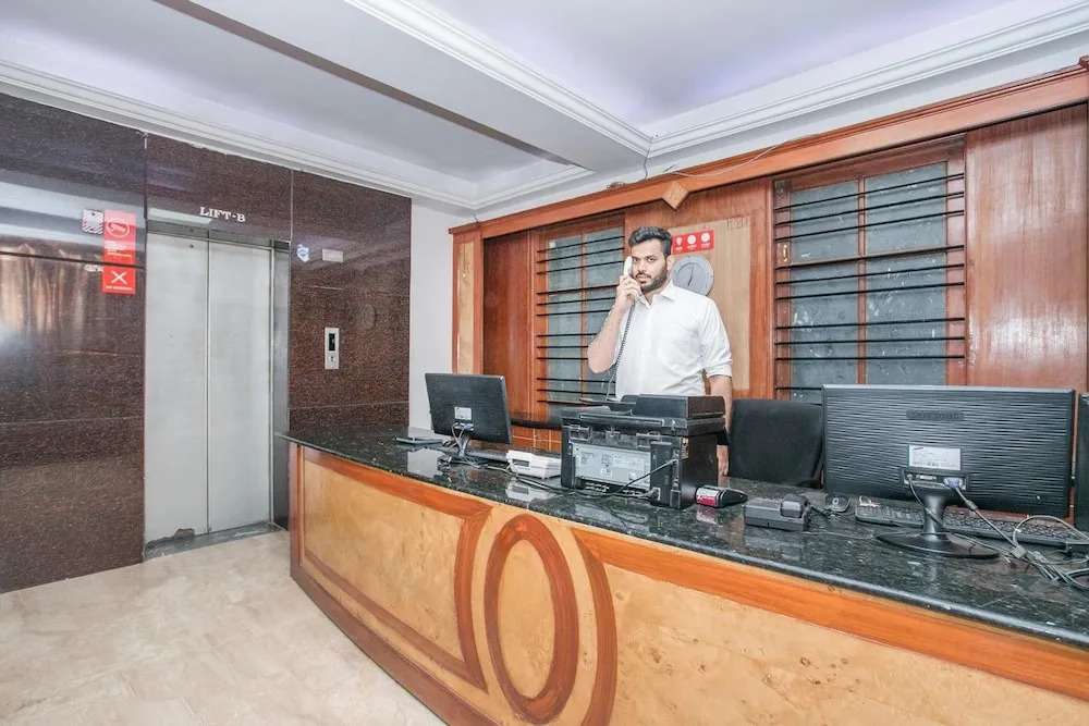 OYO 592 Hotel Chetan International