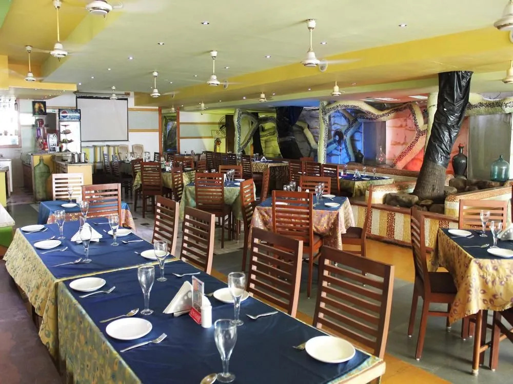 FabHotel Maharaja - Nr Vasco Da Gama Railway Station
