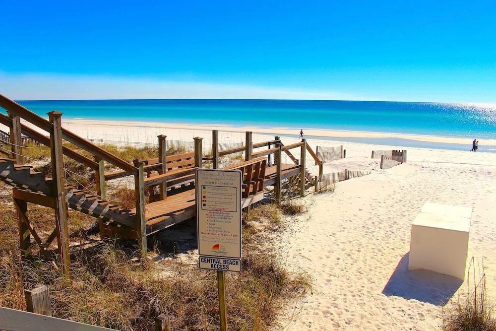 4848 Ocean Blvd - 4 Br Home