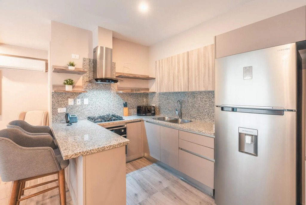 Regatta Living II With Breakfast Included - 405