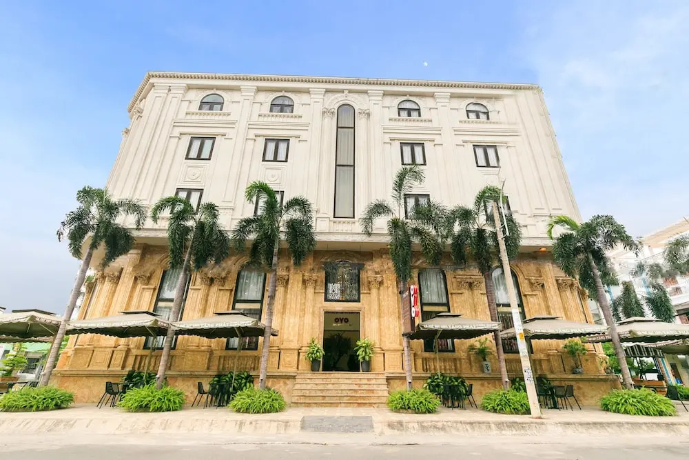 Tang Phat Hotel by OYO Rooms
