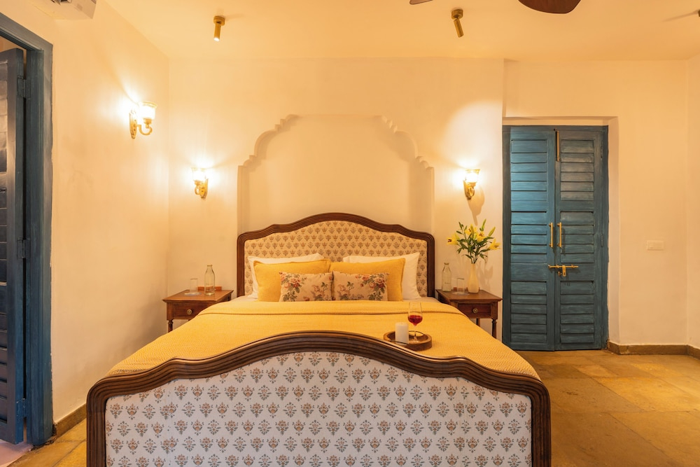 ELIVAAS Amayah Rasa 4 BHK Villa