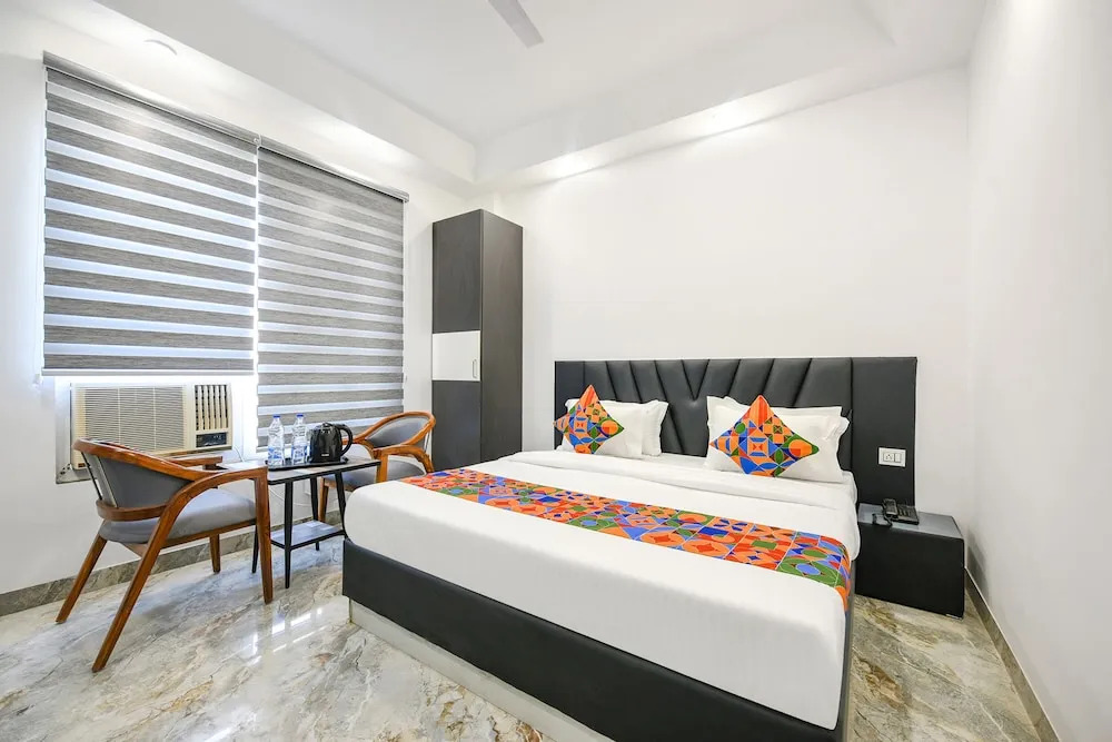 FabHotel The Premium Villa