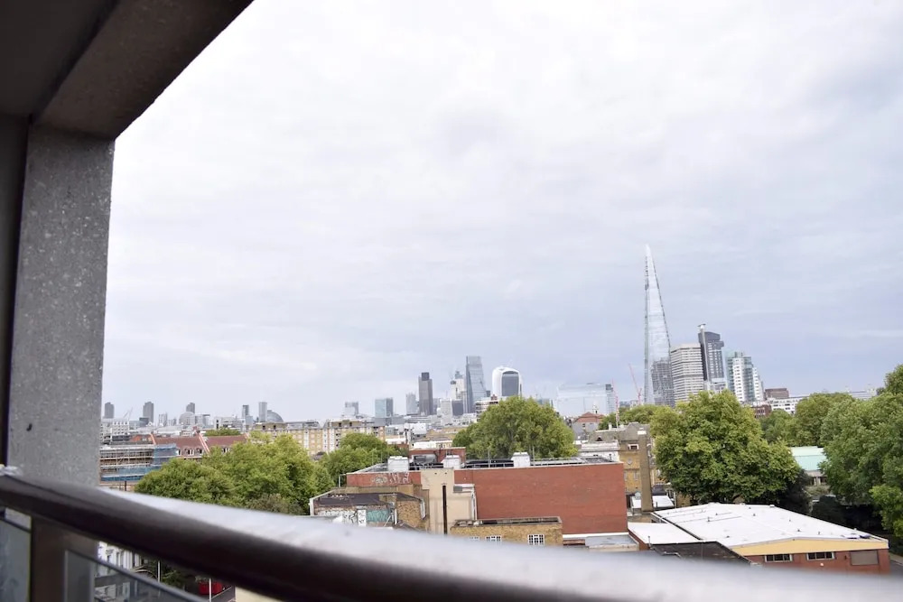 Bright and Spacious Apartment near London Bridge