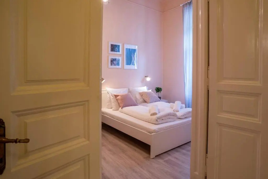 Central and large AC home away from home