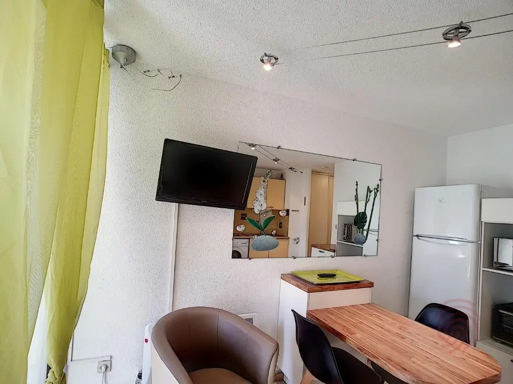 Appartement Lamalou-les-Bains, 1 pièce, 2 personnes - FR-1-451-102