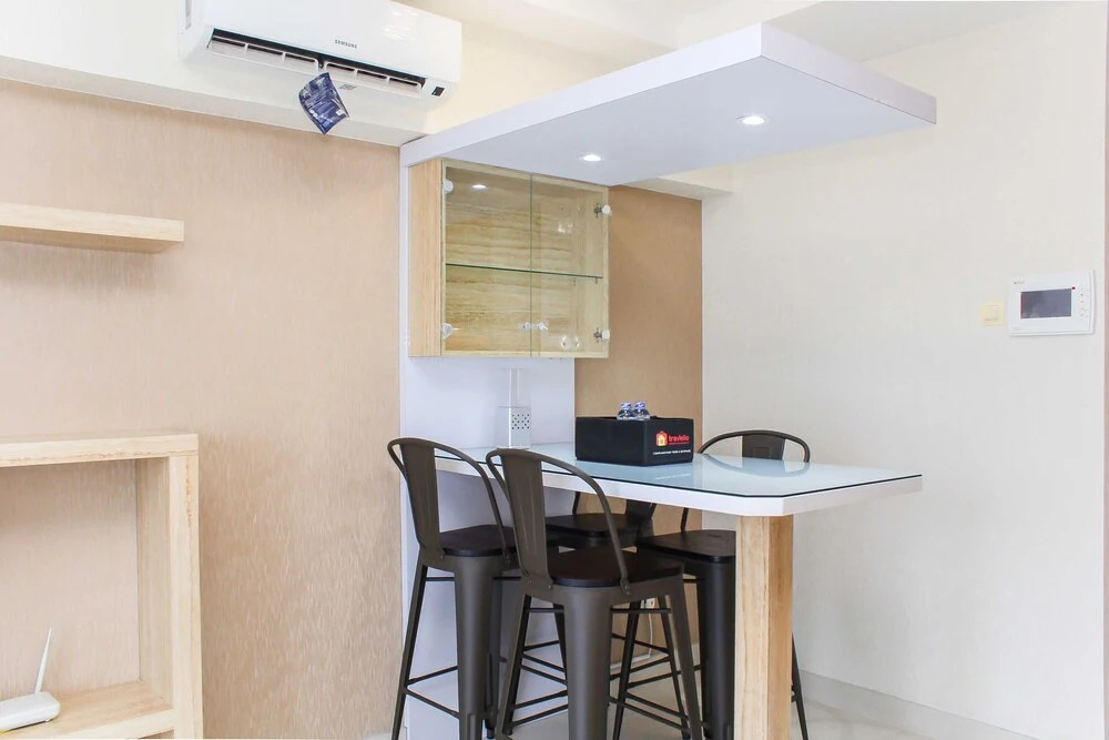 Elegant and Comfortable 2BR Apartment at Maqna Residence