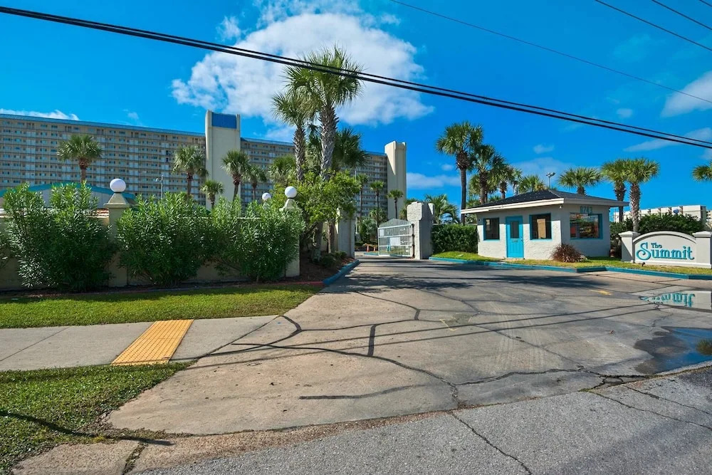 Summit Beach Resort 1429