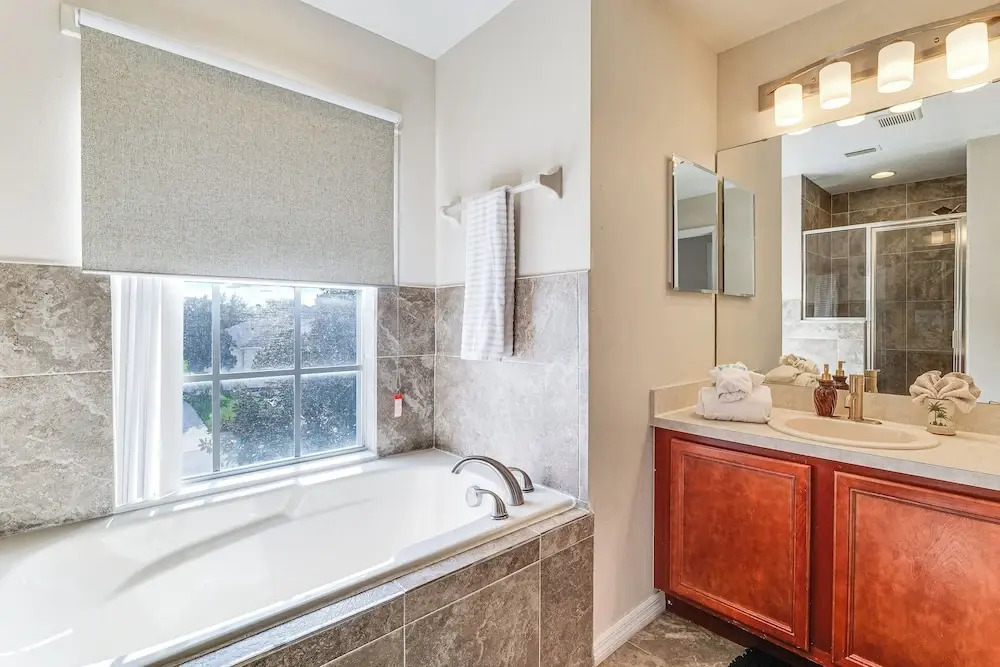 Private Pool & Spa: Disney-area Family Home!
