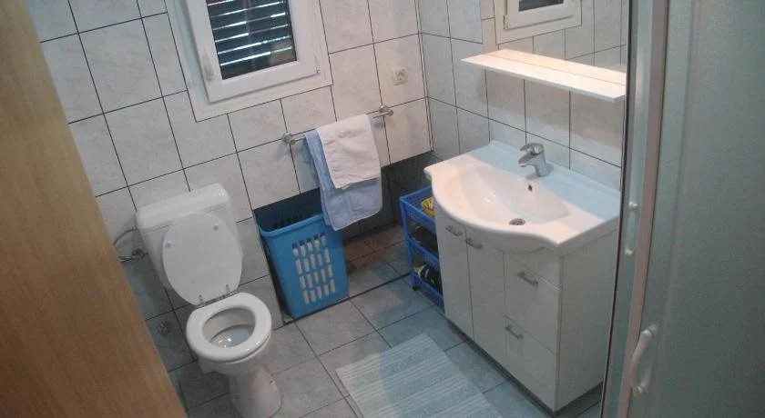 Apartments & Rooms Pierino