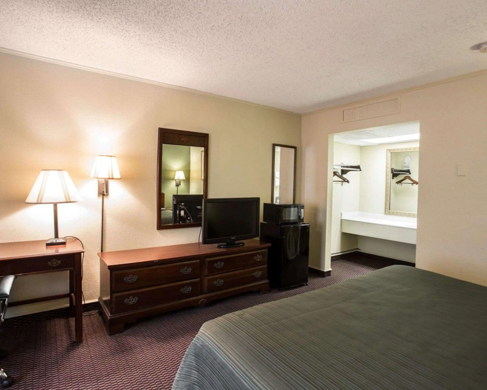 Rodeway Inn Harbison Area