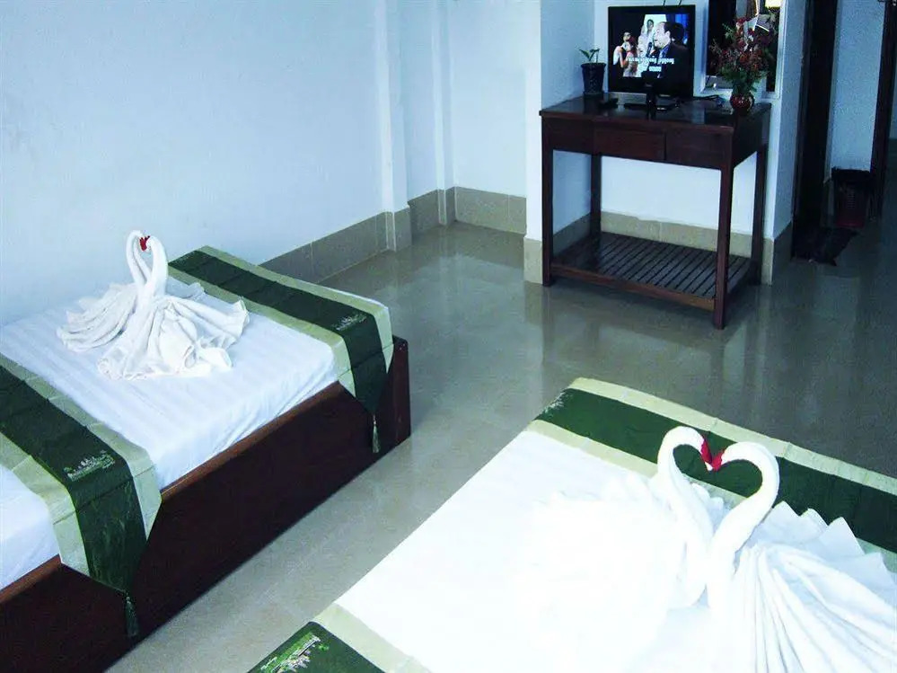 Tom & Jerry Hostel