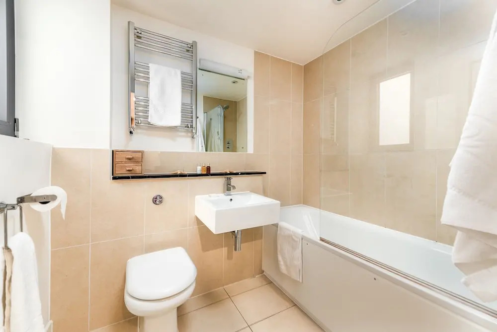 Charming Hackney Apartment with Garden