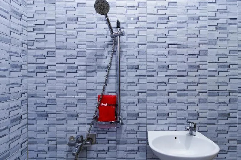 RedDoorz Plus Near Taman Lalu Lintas Bandung