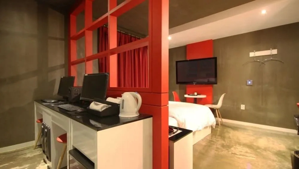 XYM Motel