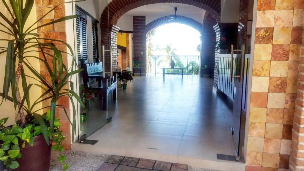 Marboka Hotel & Suites