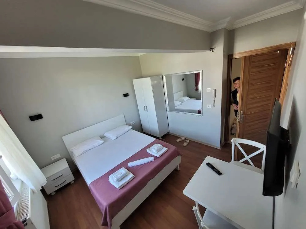 Gold İn Hotel