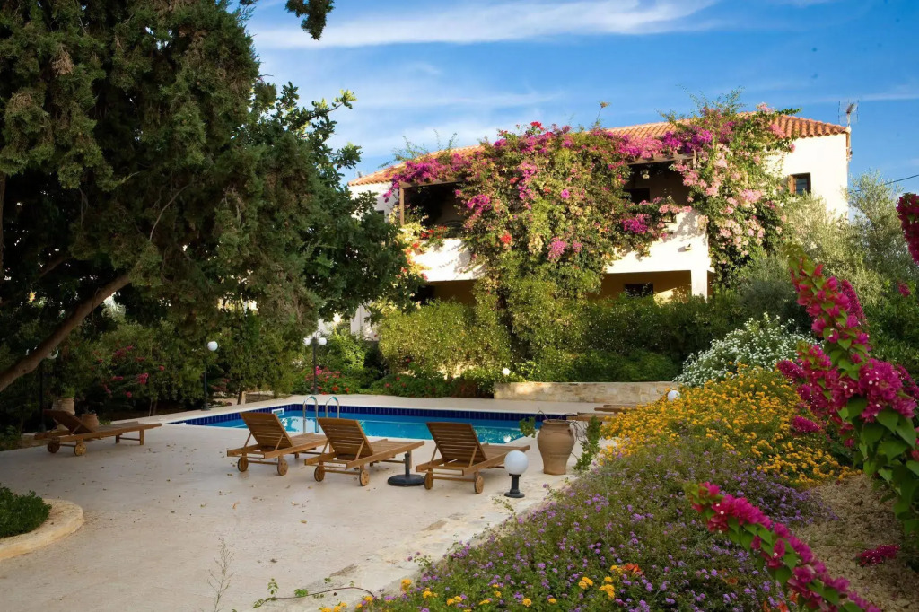 Douliana Villas