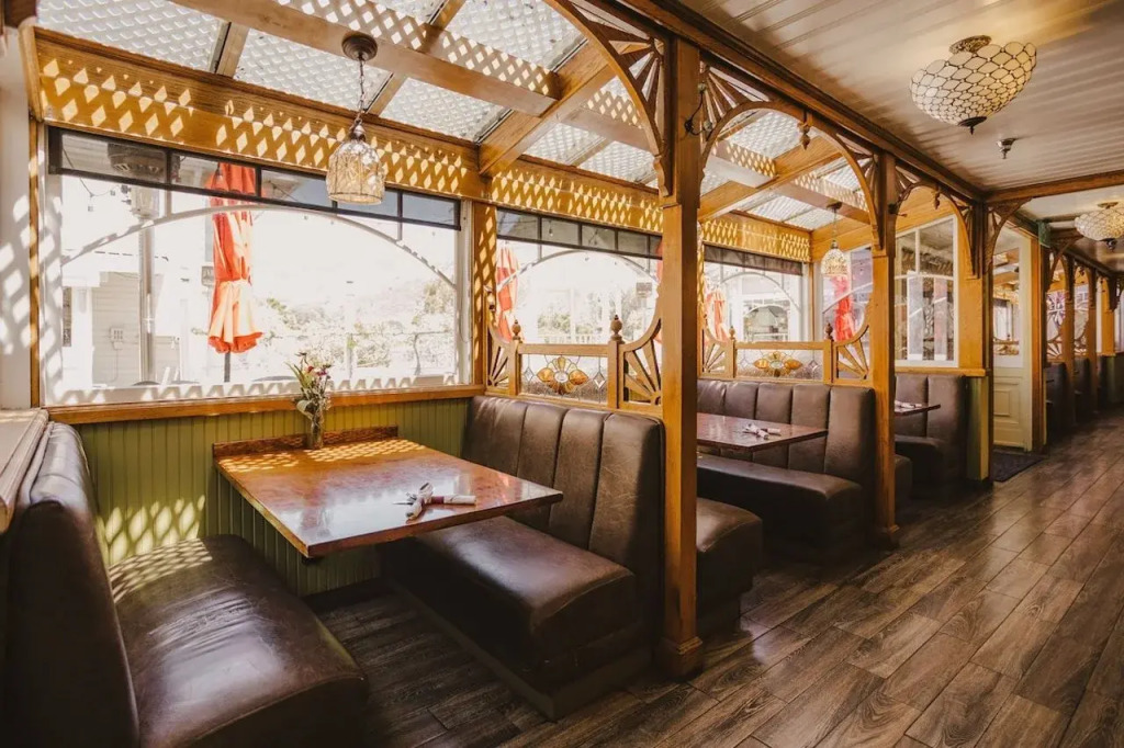 Apple Farm Inn