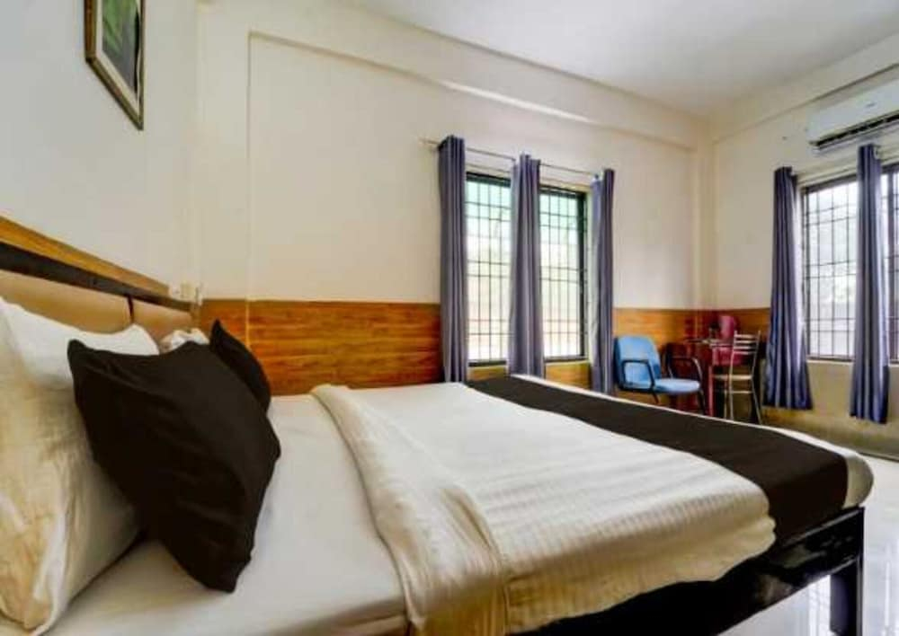 Hotel O Gummidipundi Railway Junction