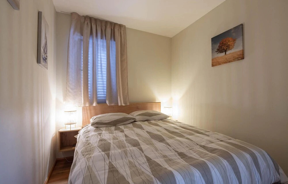 Nice Apartment in Sinj With Wifi and 3 Bedrooms