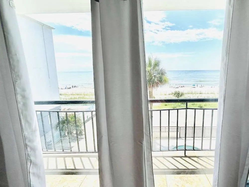 Summerwind Oceanfront Hotel