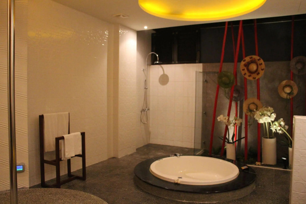 Qin Hai Motel
