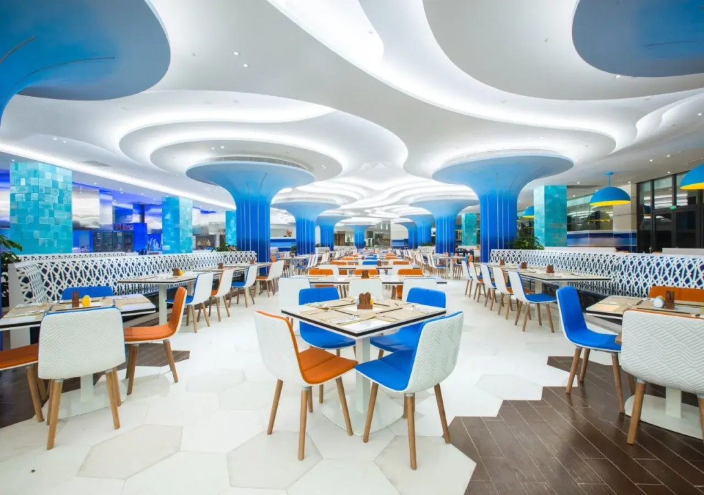Chimelong Penguin Hotel