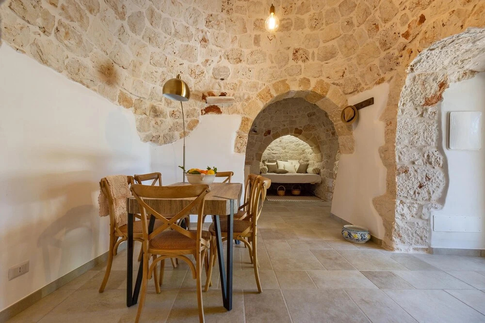 2220 Trulli Biancapetra by Perle di Puglia