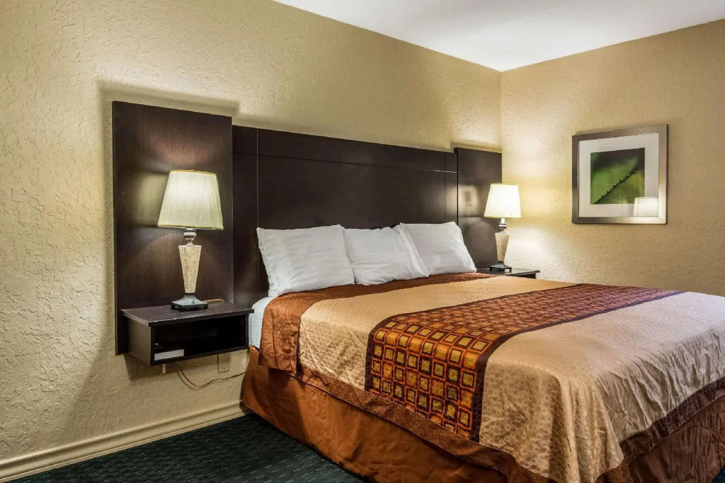Rodeway Inn Broken Bow-Hochatown