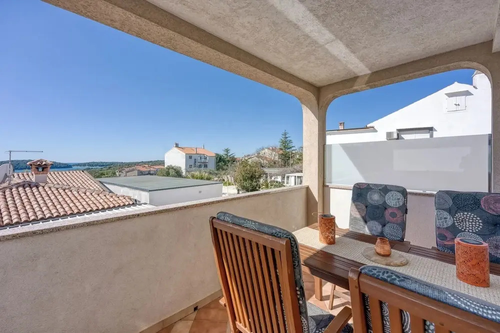 Apartments Jakara