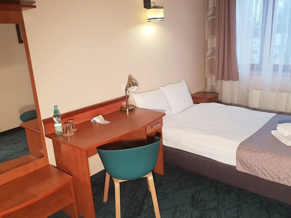 Carina Hotel