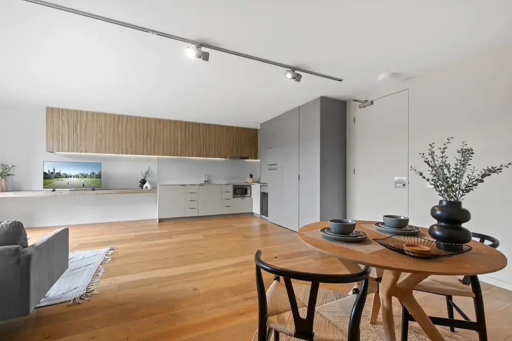 Lovely 1-bed With Balcony in St Kilda's Heart