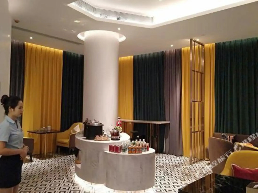 Yannian Shenyu Hotel