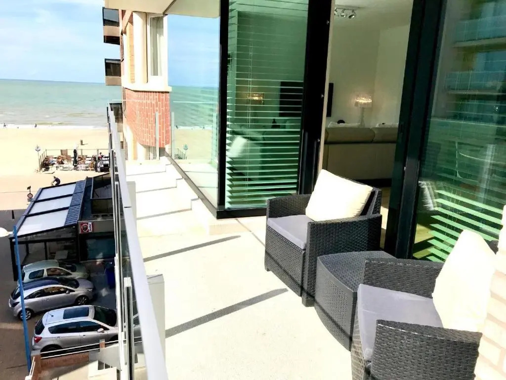 Luxury Suite Koksijde 210 - Adult only