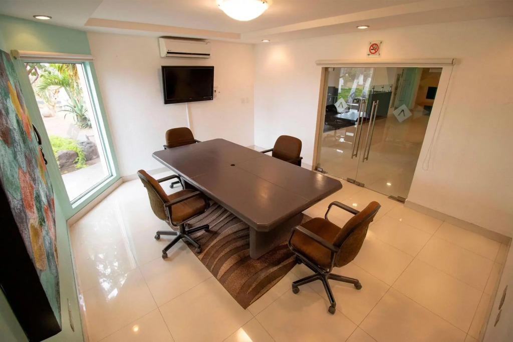 Araiza Palmira Hotel