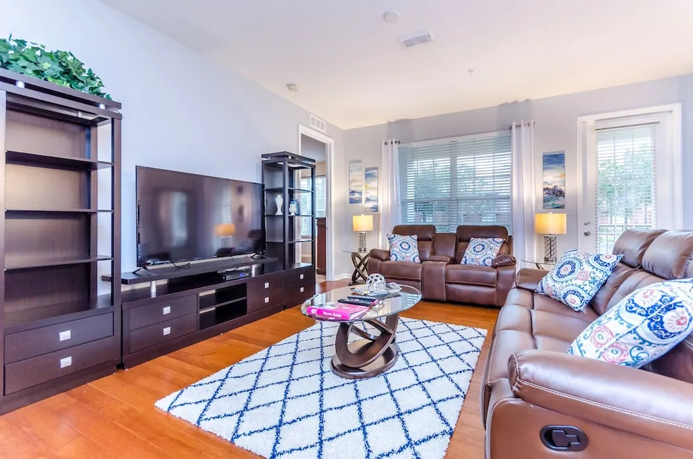 Spacious Condo in Vista Cay Resort LUXURY AWAITS