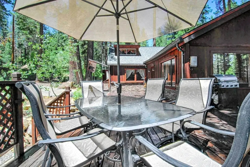 Tahoe Vista Cabin w/ Deck: 1 Mi to Kings Beach!