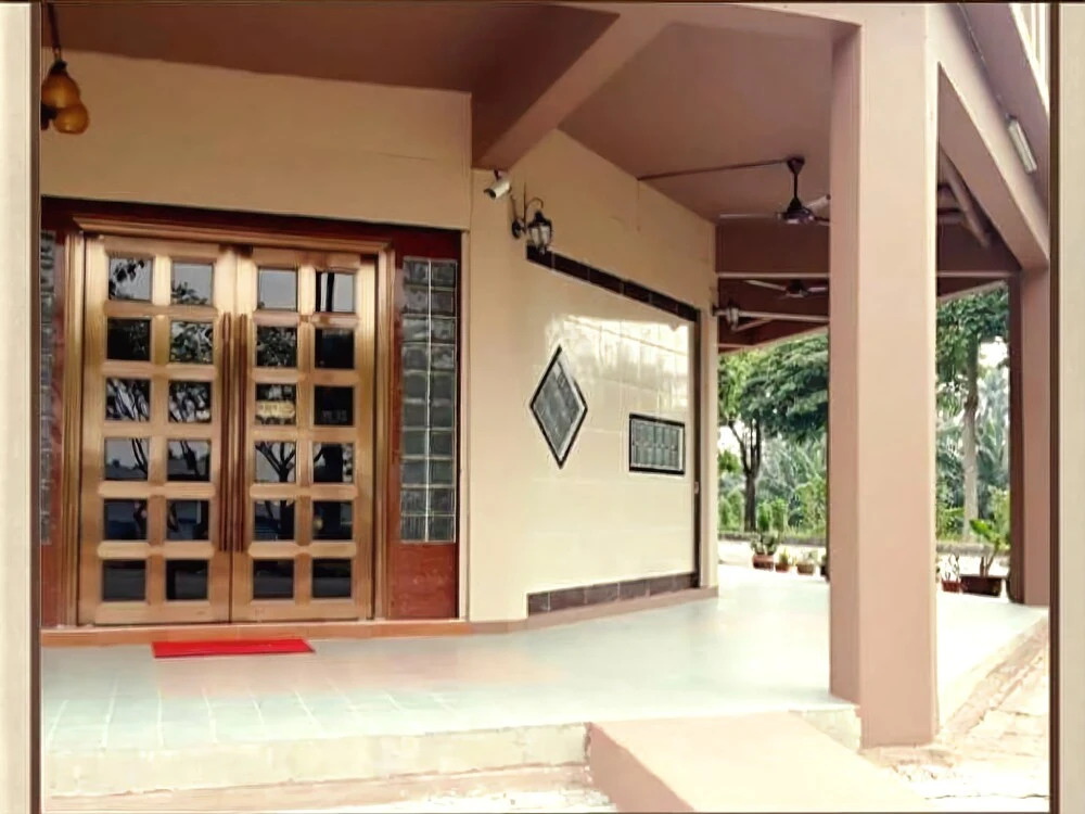 Hotel O Night Queen salak Tinggi