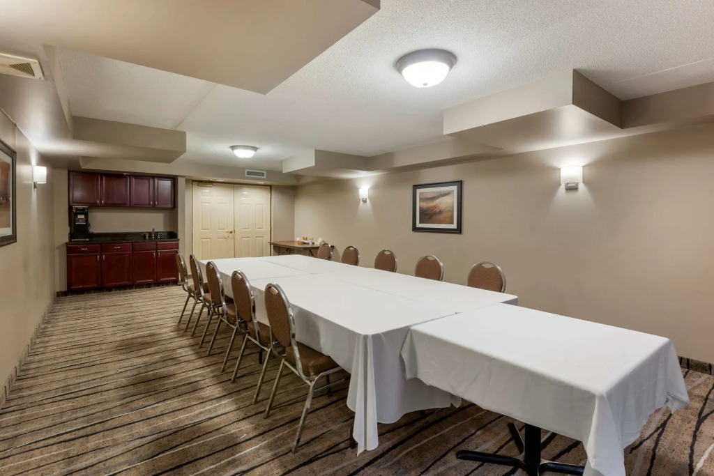 Best Western Plus Orillia Hotel