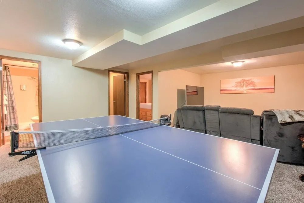 4BR Entertainer AF Academy Hot Tub, Firepit!