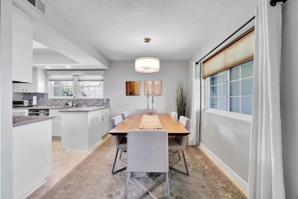 Relaxing Palm Springs Condo With Pool Access