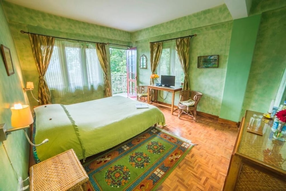 Bamboo Retreat Hotel