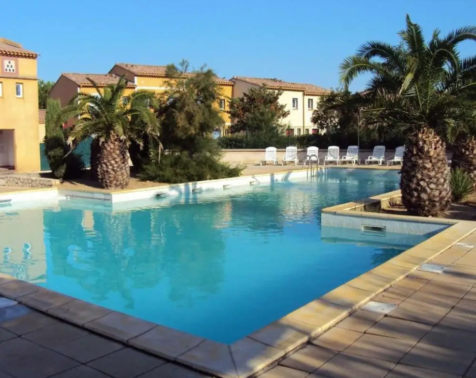 House With 2 Bedrooms in Arles, With Pool Access and Furnished Garden