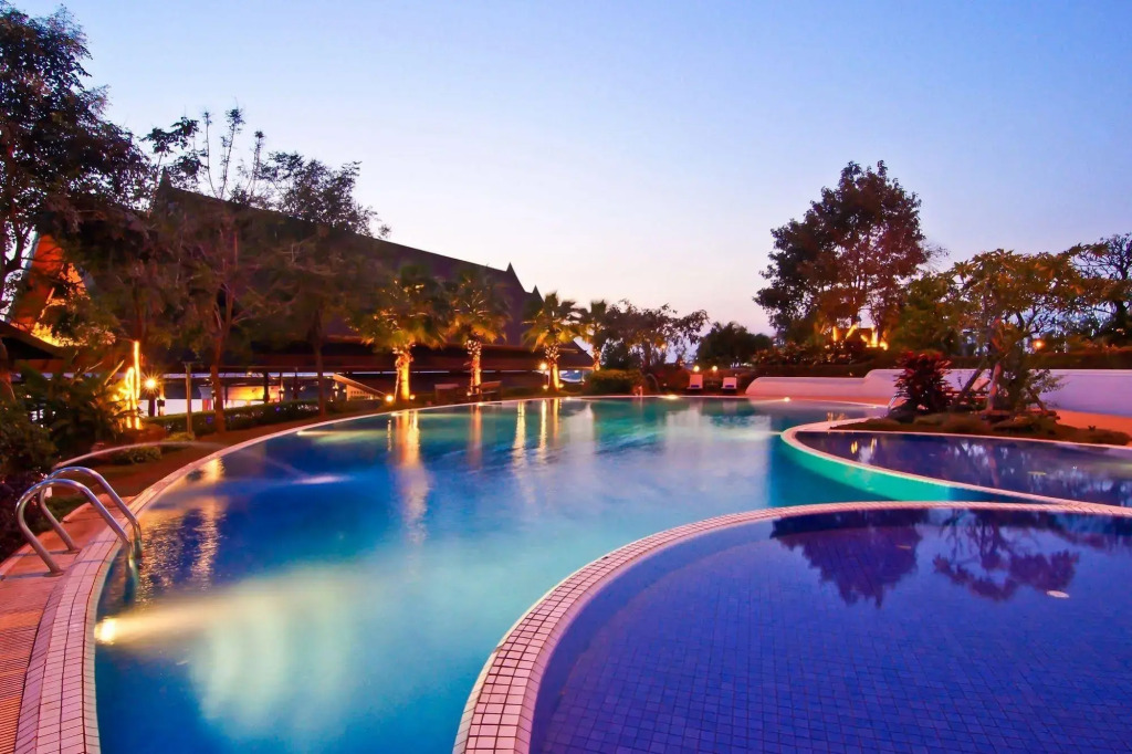 Champasak Grand Hotel